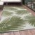 Flycarpets Lilah Buitenkleed Bladeren Groen – Binnen & Buiten Vloerkleed – Laagpolig Tuintapijt / Buitentapijt – 140×200 cm